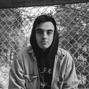 Meet your Posher, Adam